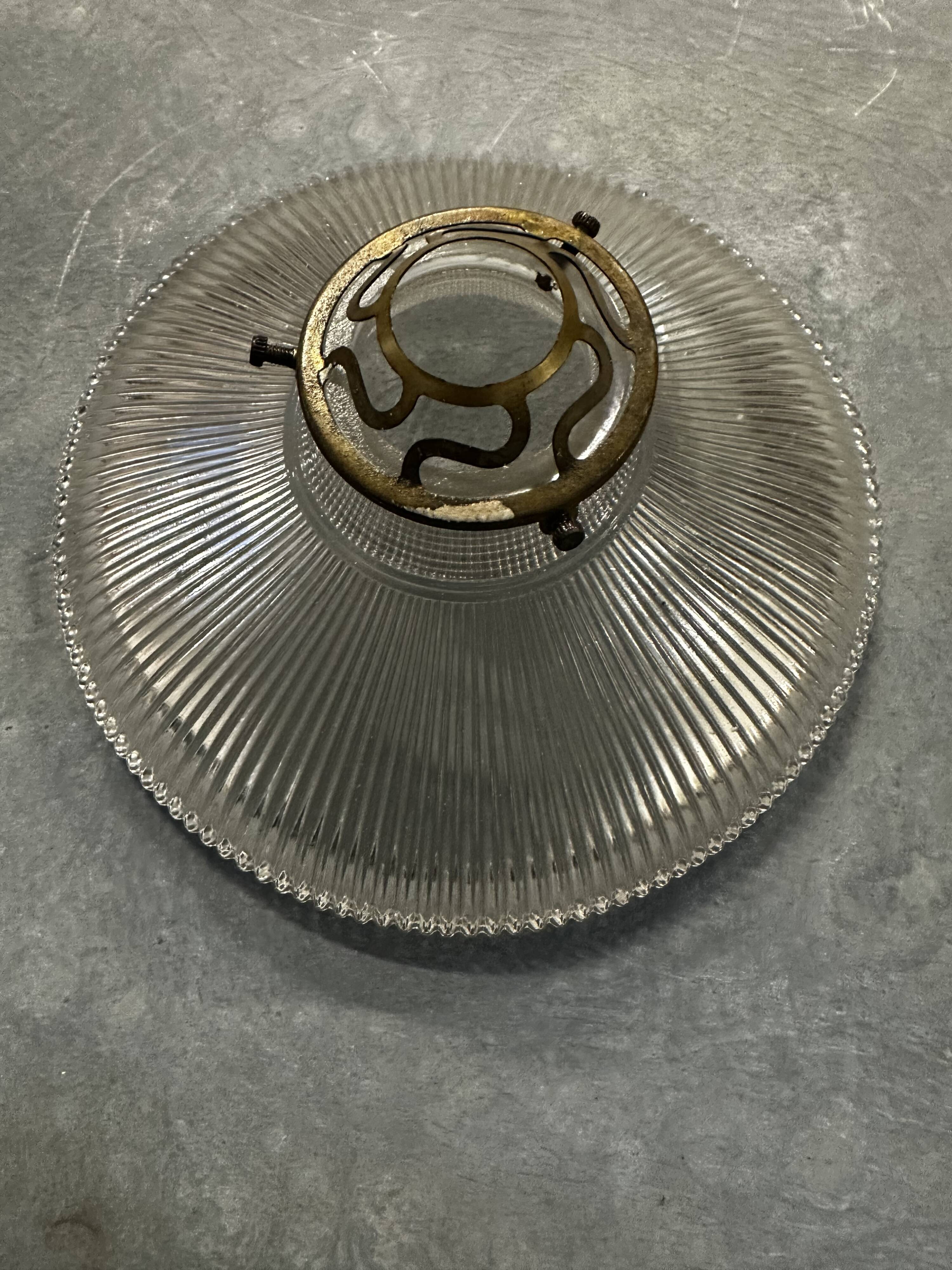 Suspension in holophane striated glass and brass support - art-deco period