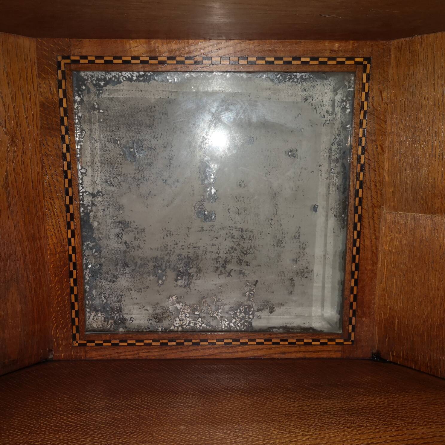 Corner cabinet oak art craft art nouveau 1920