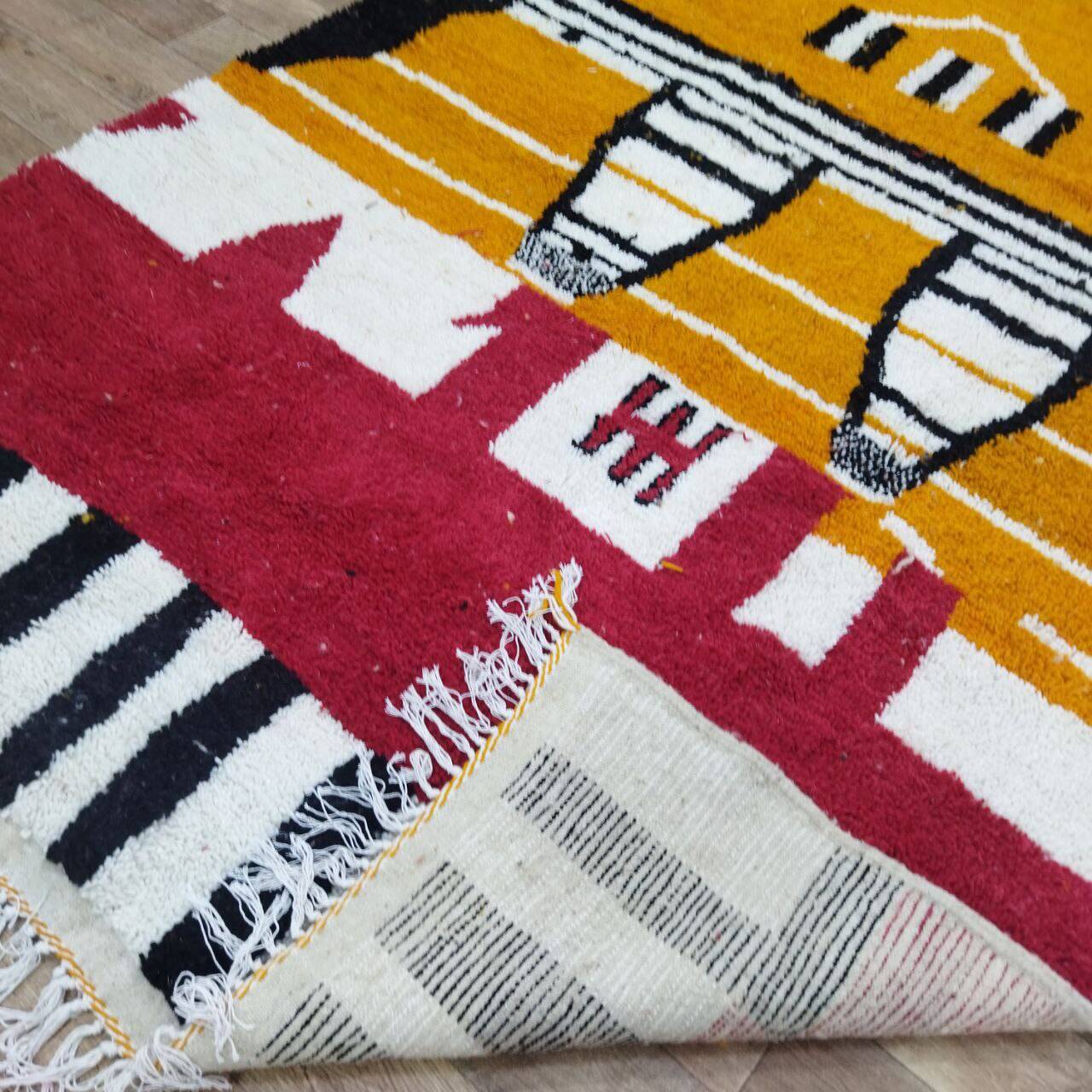Azilal Berber rug in handmade wool 300 X 215 CM