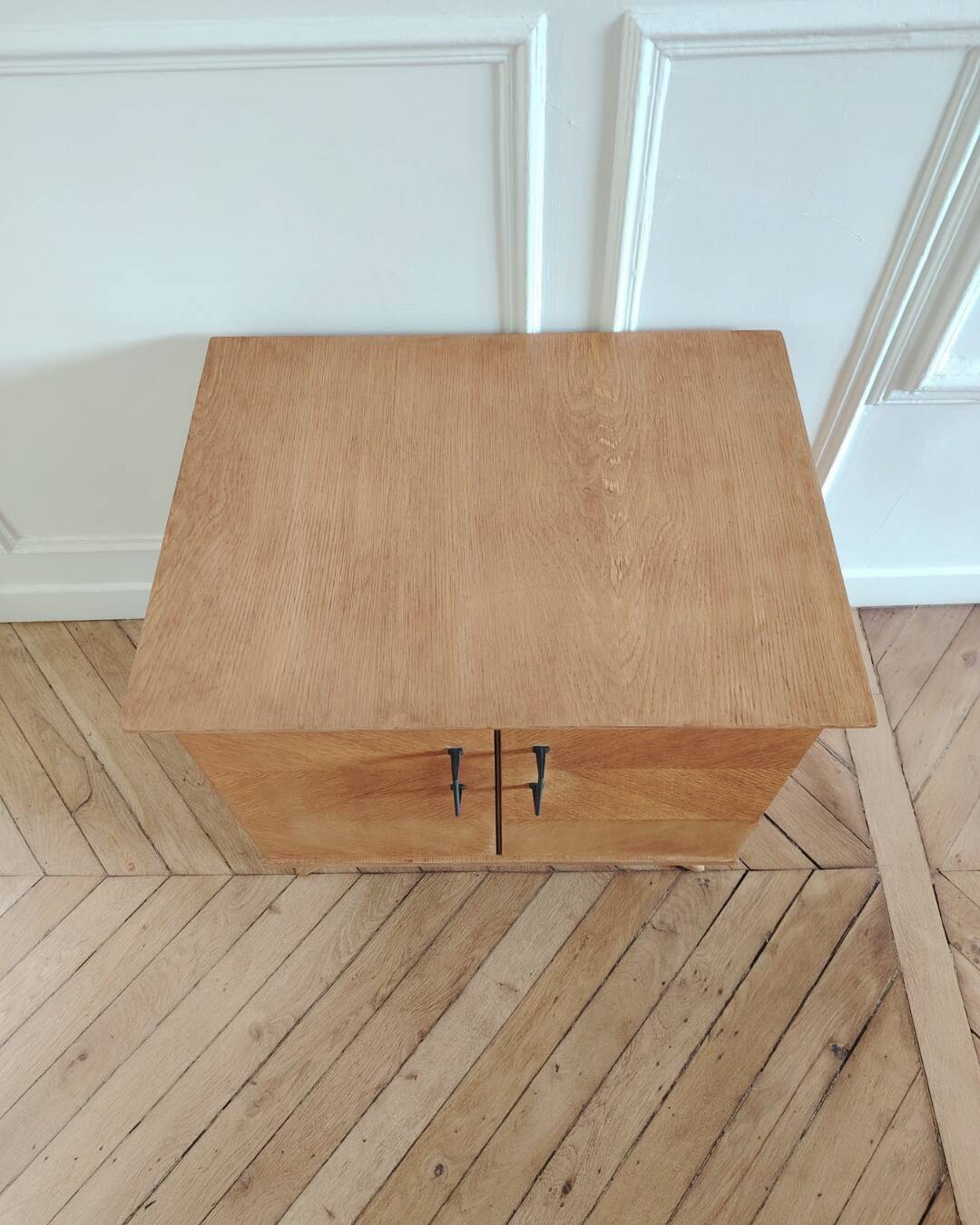 Renovated vintage vinyl cabinet, 1960s
