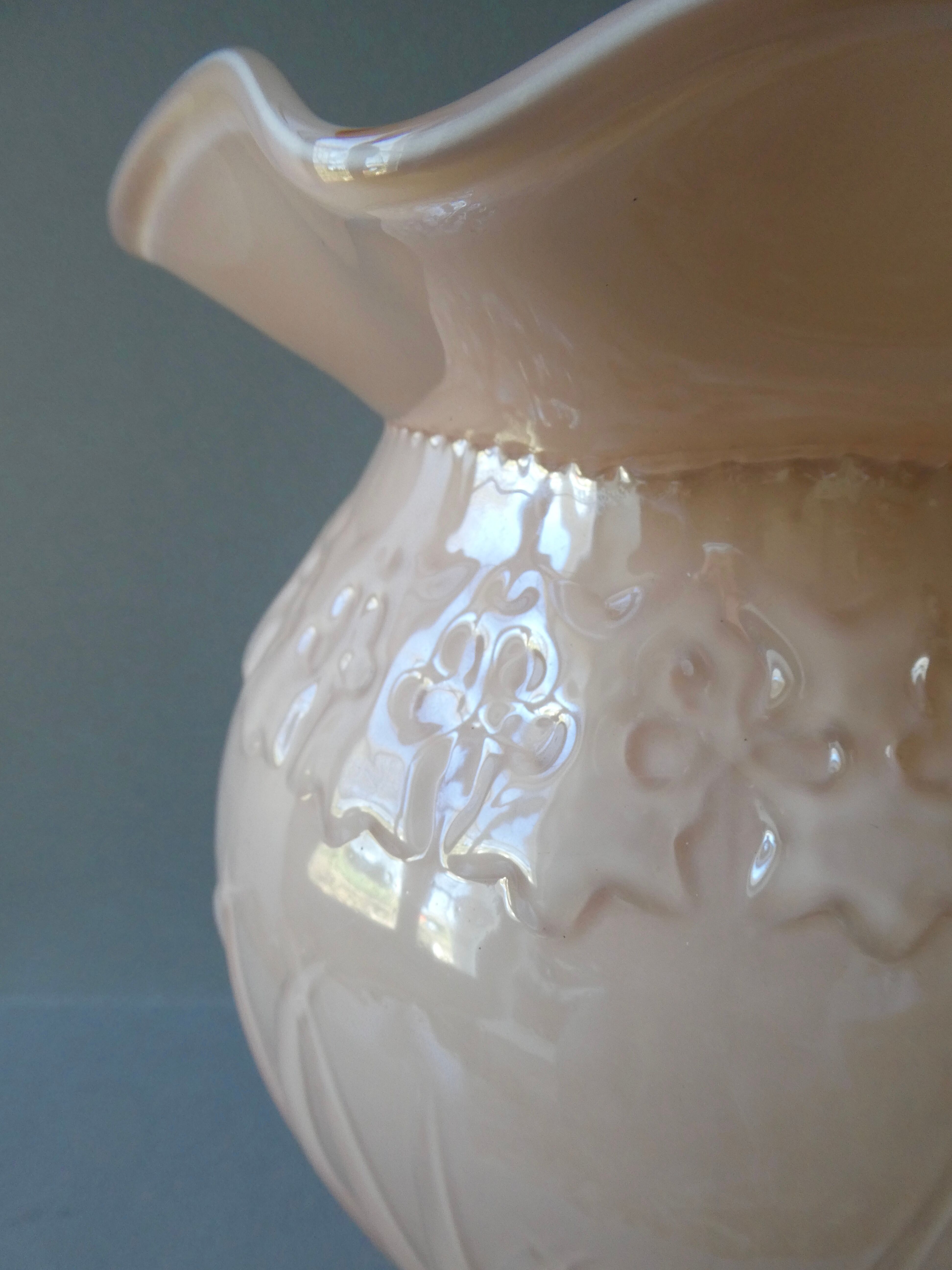 Art Nouveau vase in pink opaline