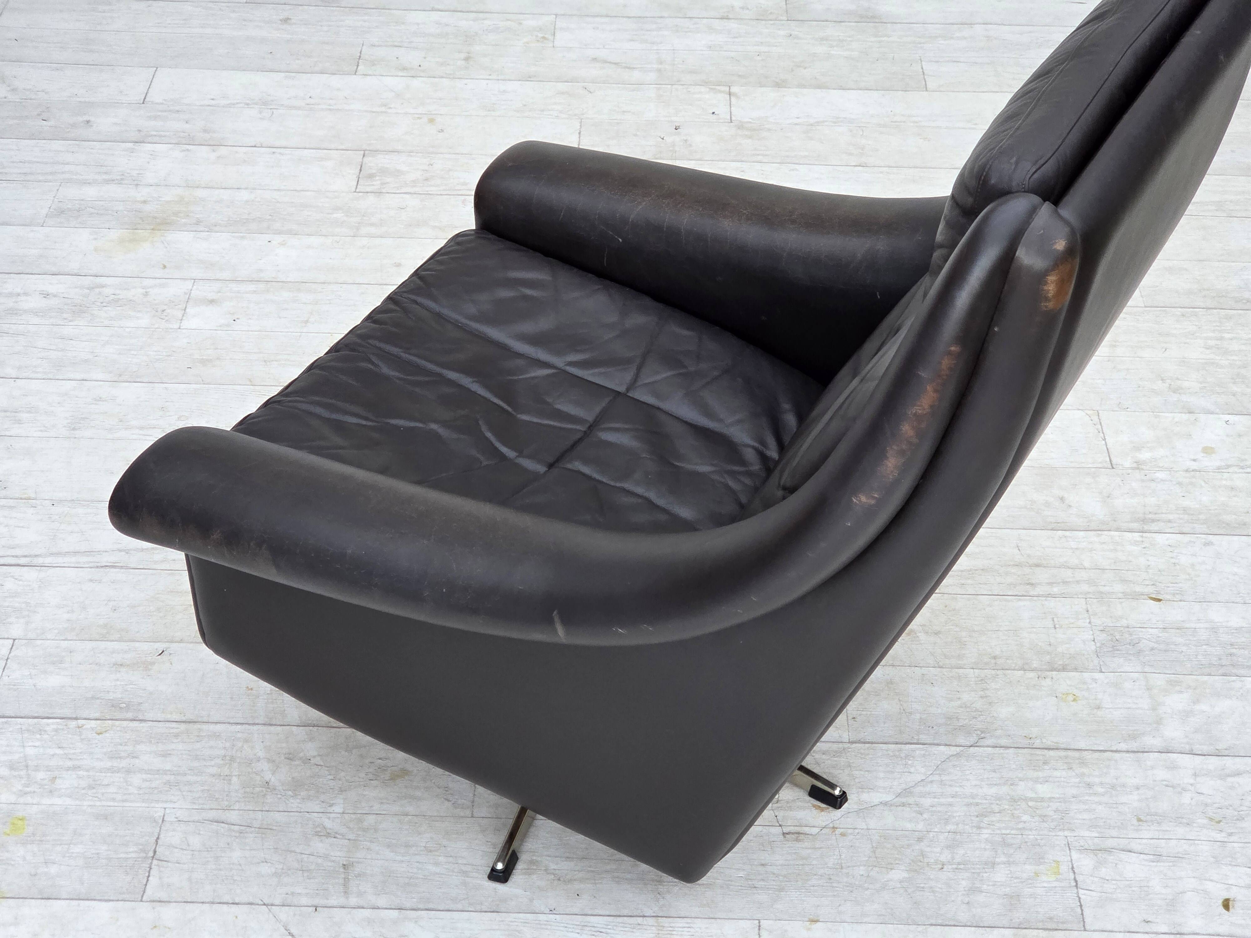 1960s, Danish highback swivel armchair by Aage Christensen, leather.