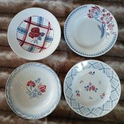 16 assiettes creuses anciennes dépareillées 