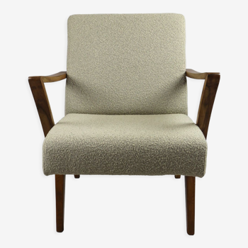 Beige boucle walnut lounge chair, 1970s