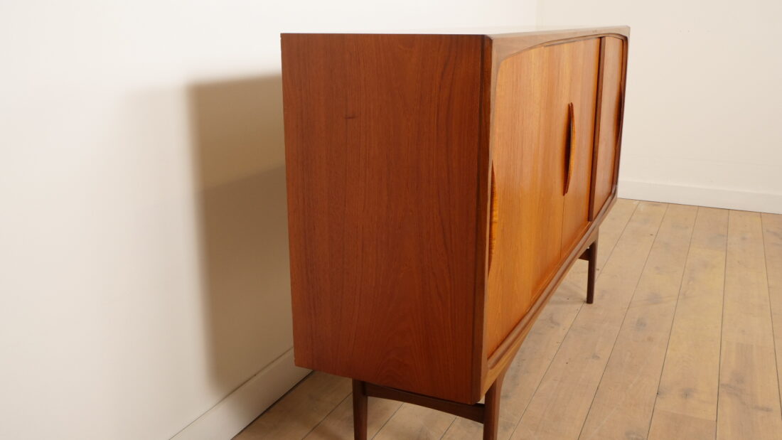Vintage highboard | Johannes Andersen | Danish design | Teak
