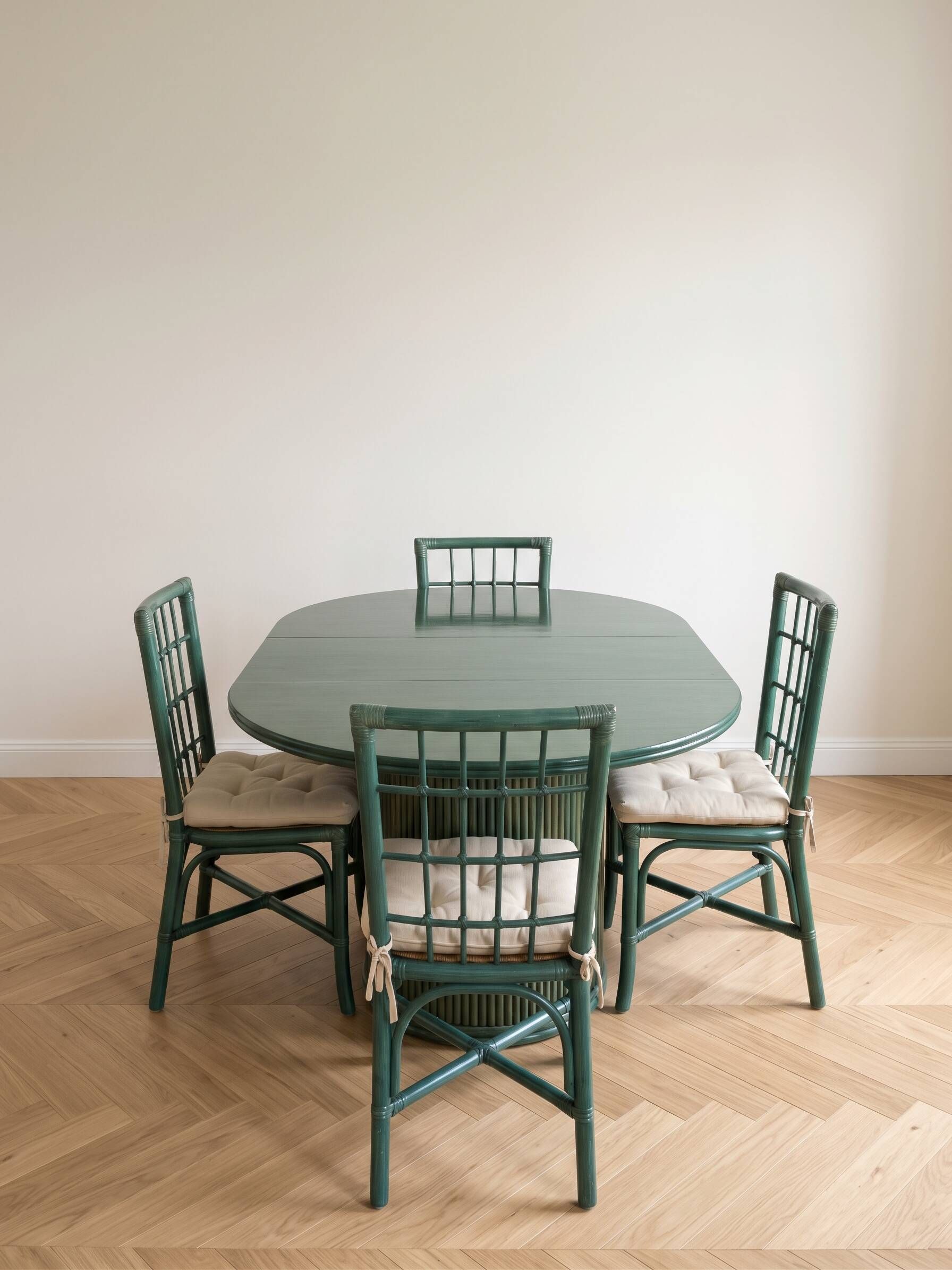Ensemble salle à manger vintage rotin et frêne vert
