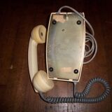 White English 1960/65 bakelite telephone