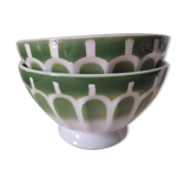 2 old standing bowls