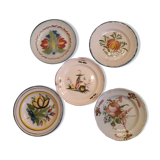 5 assiettes faïence
