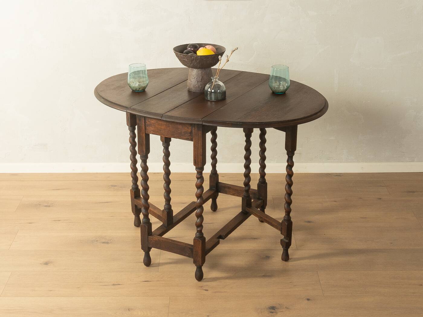 Table à rabats des années 1920