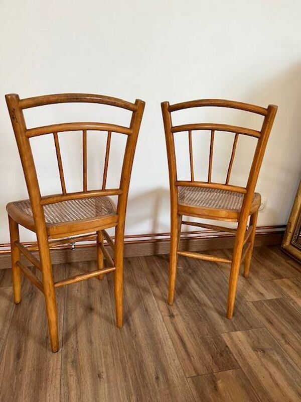 Paire de chaises cannées