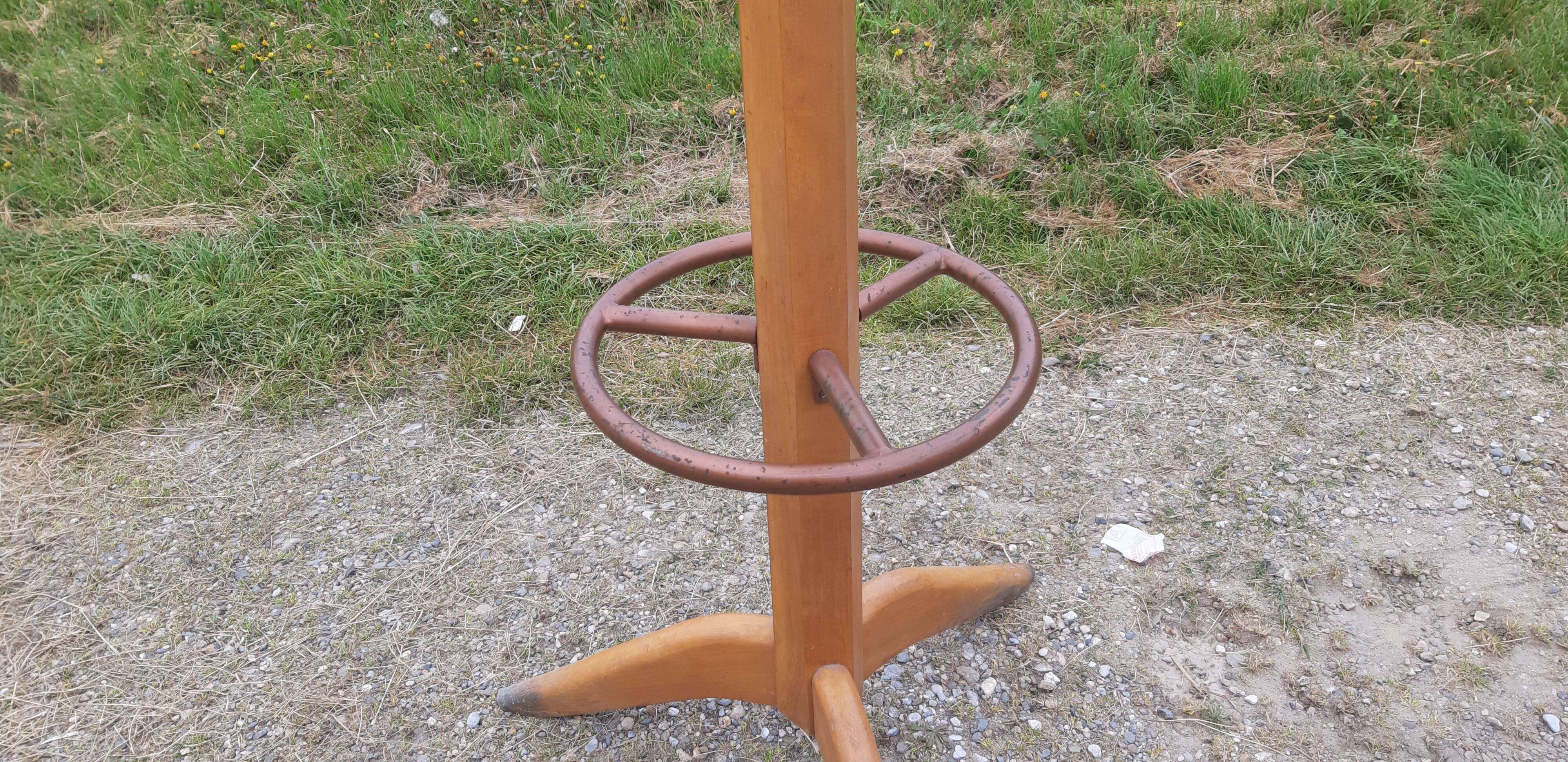 Stella coat rack