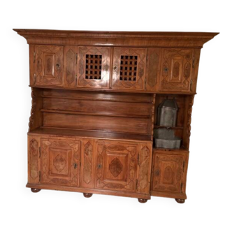 Swiss buffet from the early 19th century in walnut and geometric marquetry.