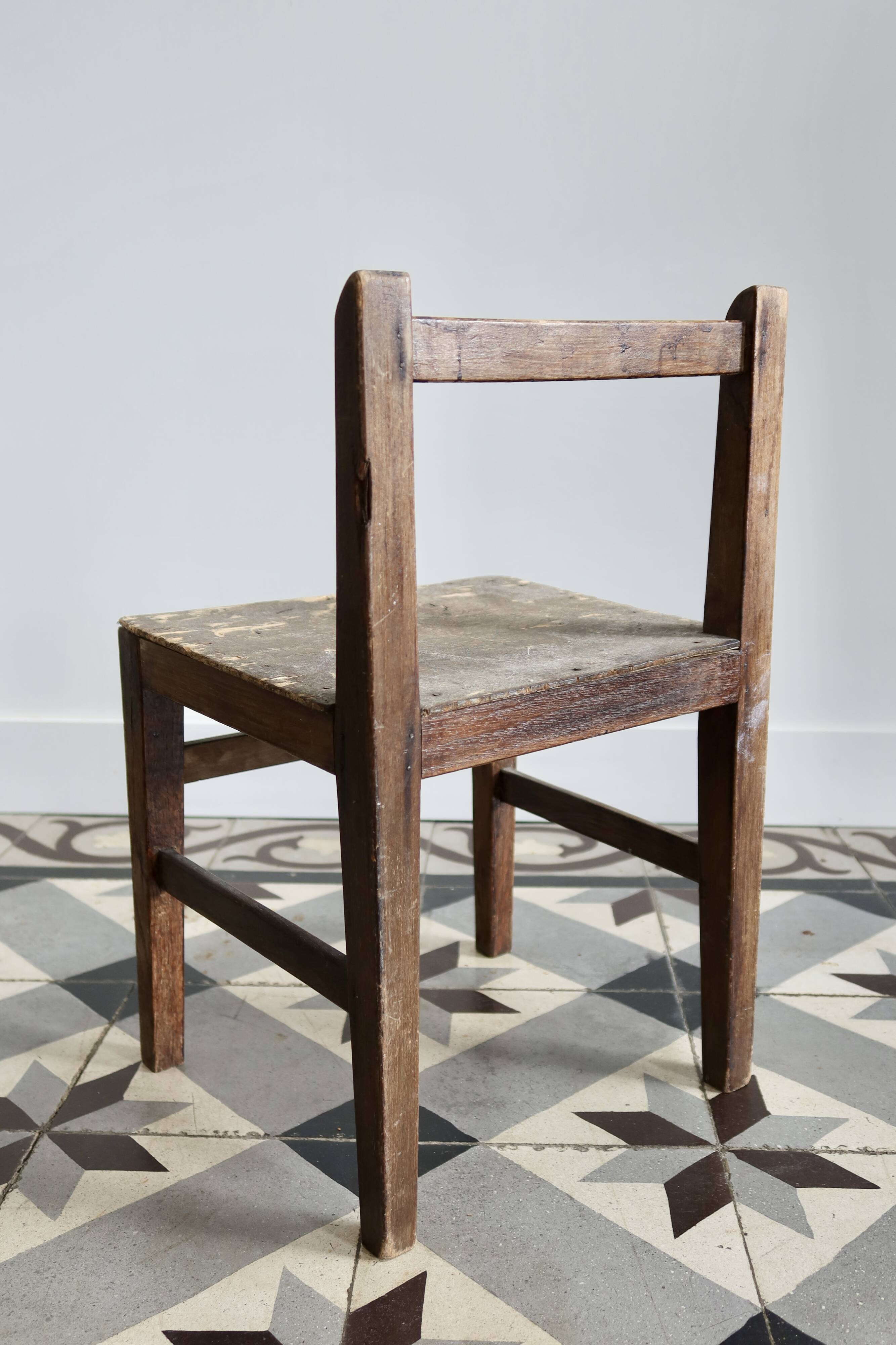 Chaise d’enfant ancienne en bois