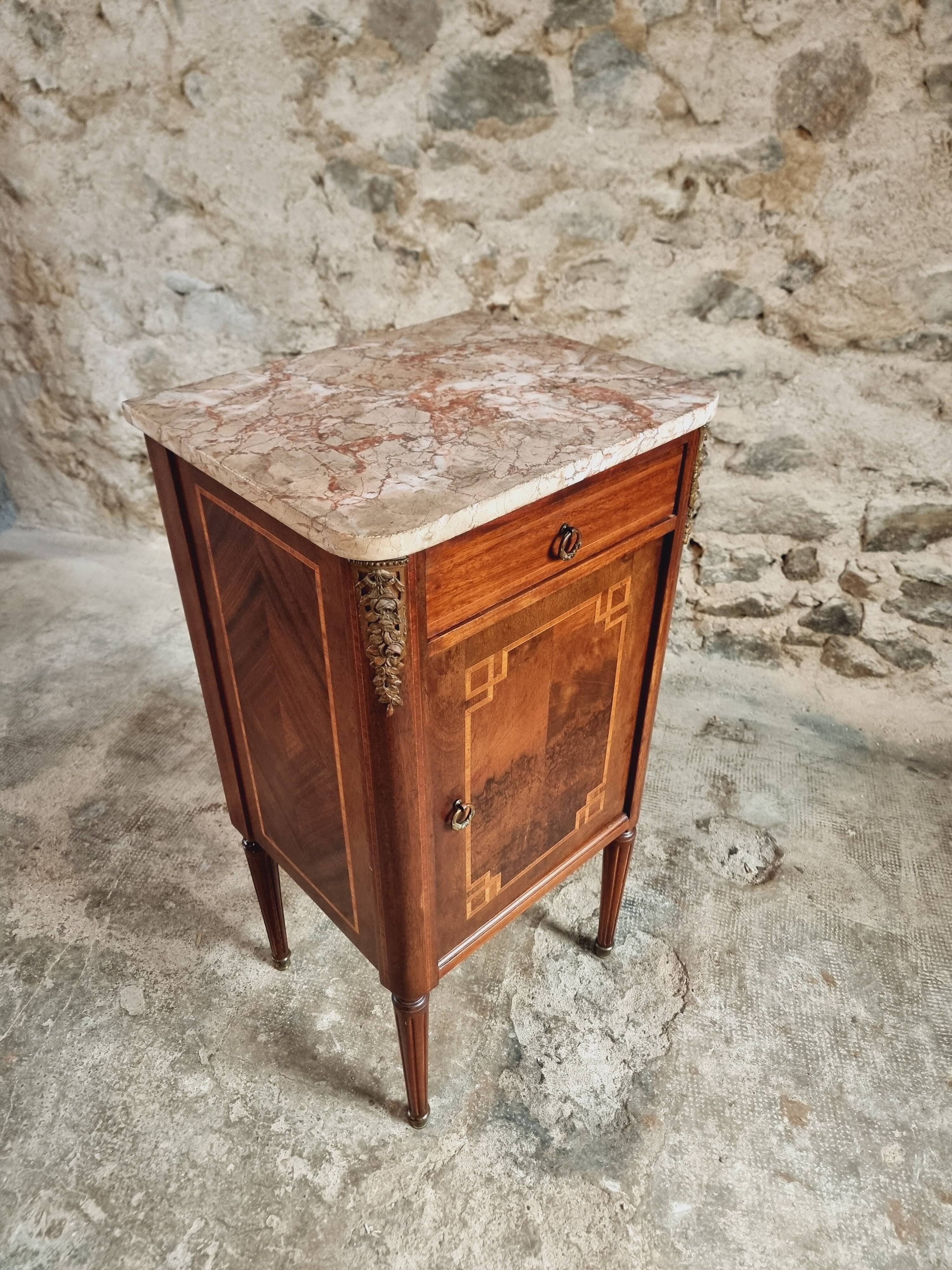 Petit meuble d'appoint de style Empire – Vers 1900
