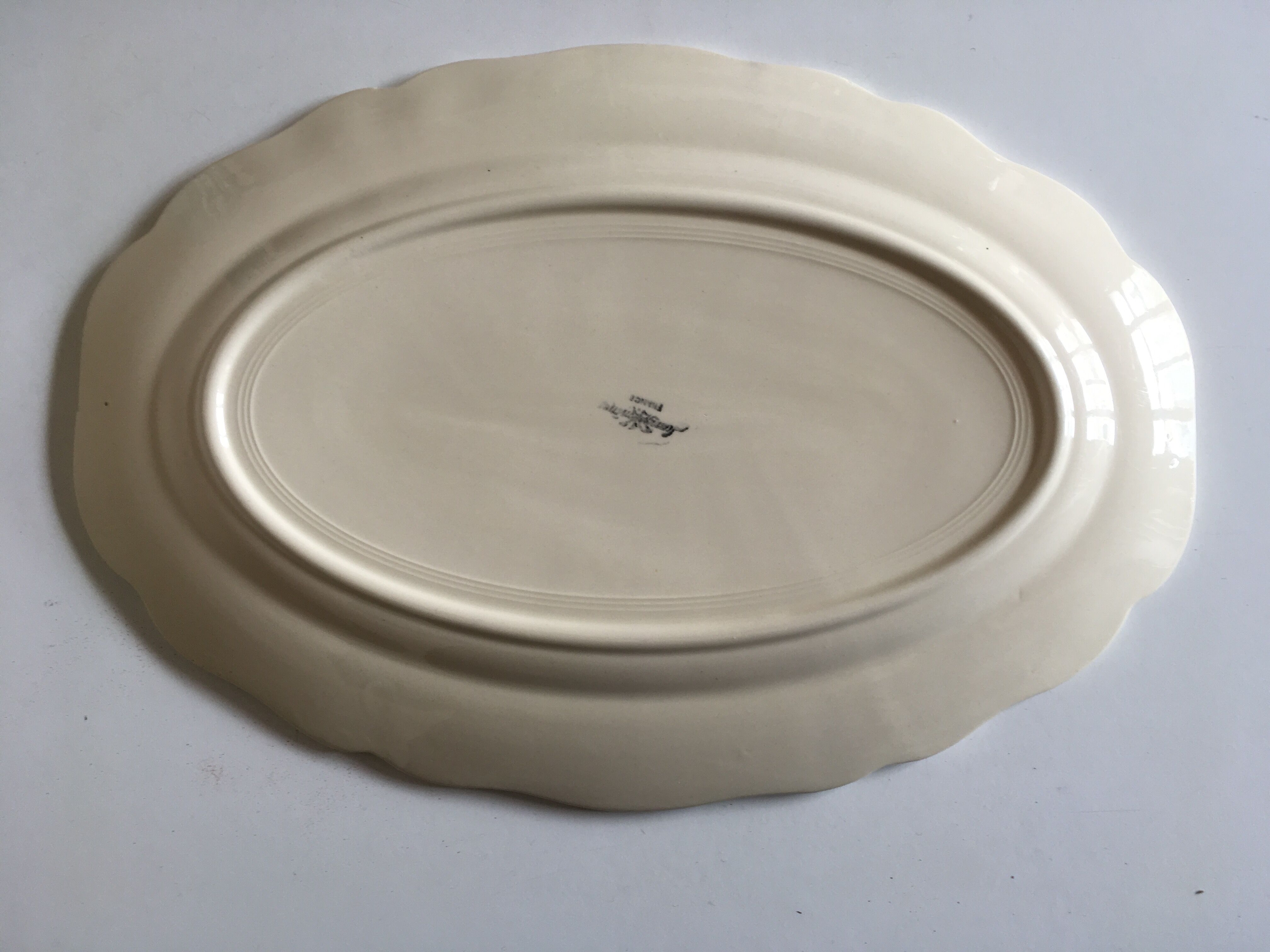 Sarreguemines ivory dish with oval godrons 38cm