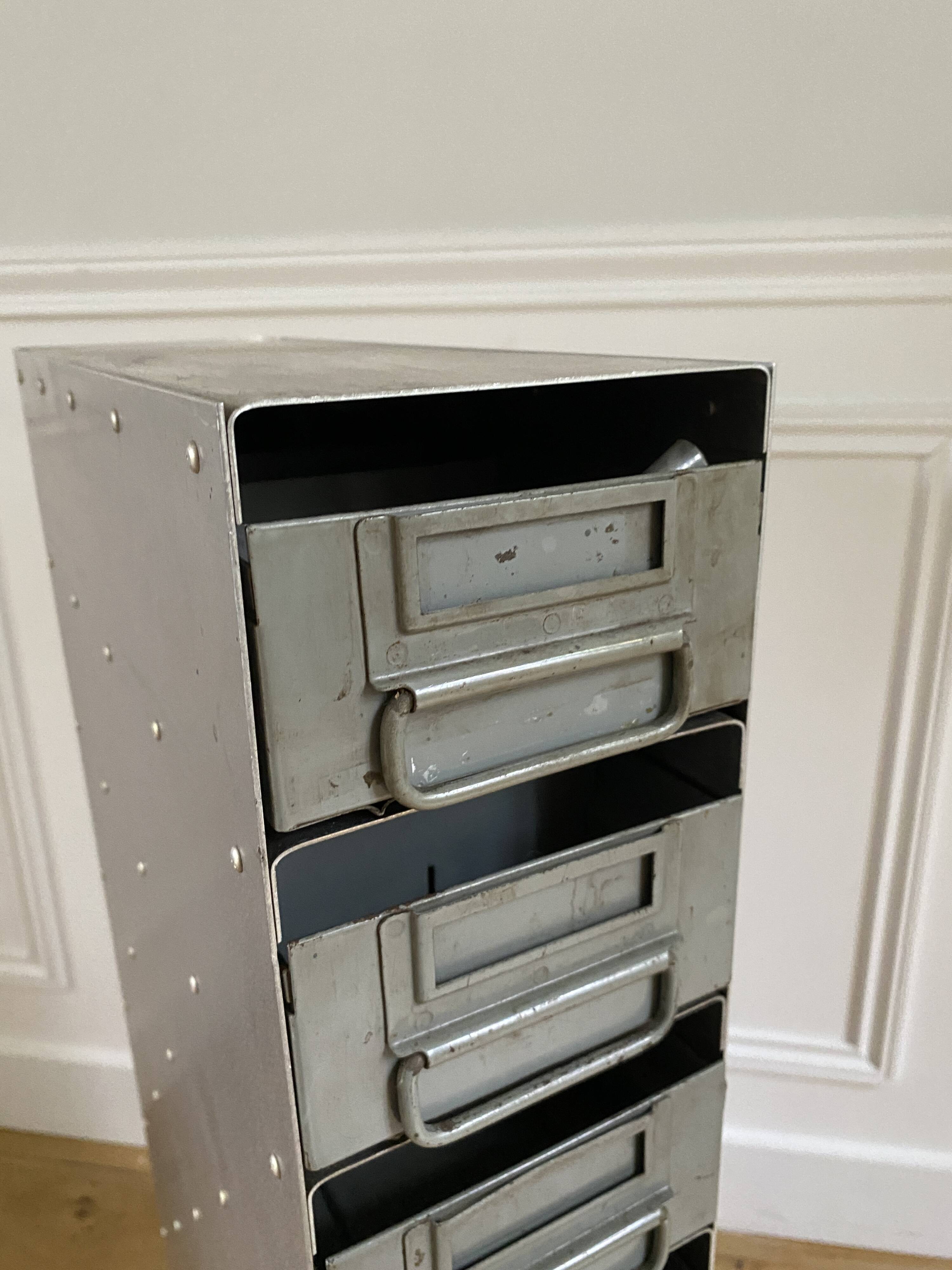 Meuble d'atelier en métal pour outils visserie 8 tiroirs vintage