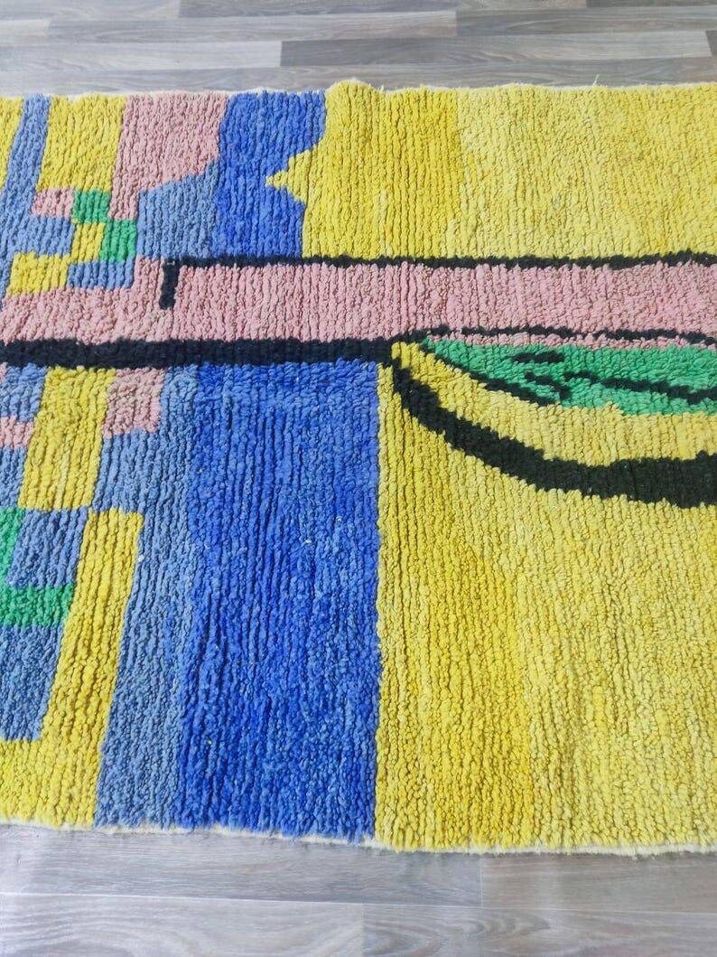 Handwoven natural wool rug, size 1.5/2.5 m.