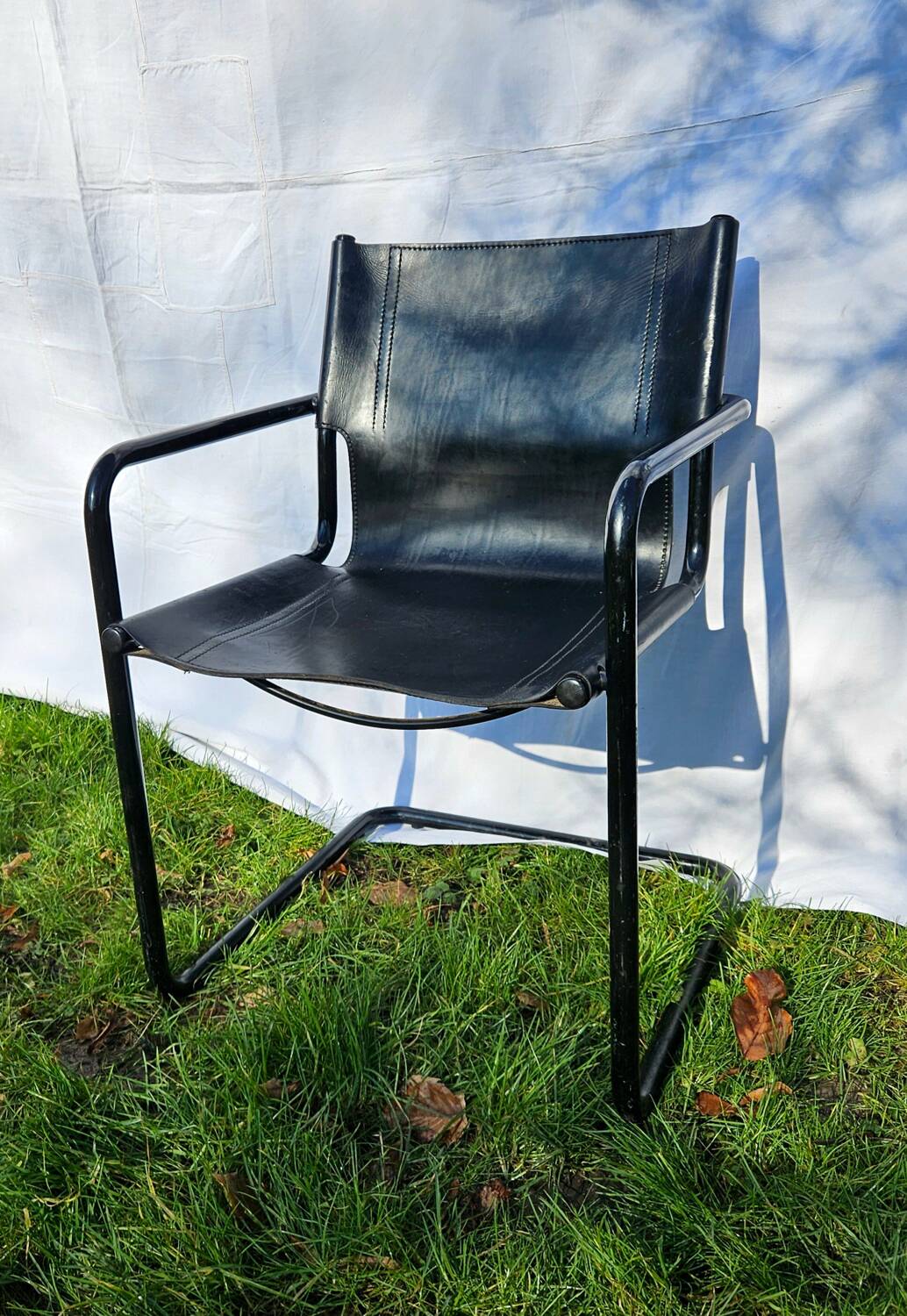 4 Matteo Grassi armchairs in black leather
