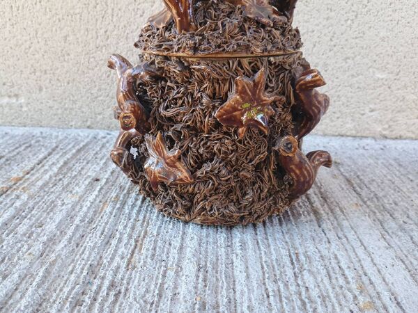 Pot à tabac en grès à décor naturaliste Bossot à Ciry-le-Noble, vers 1880