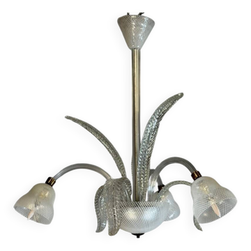 Venetian glass chandelier from Murano with "reticello", three light arms, circa 1940.
