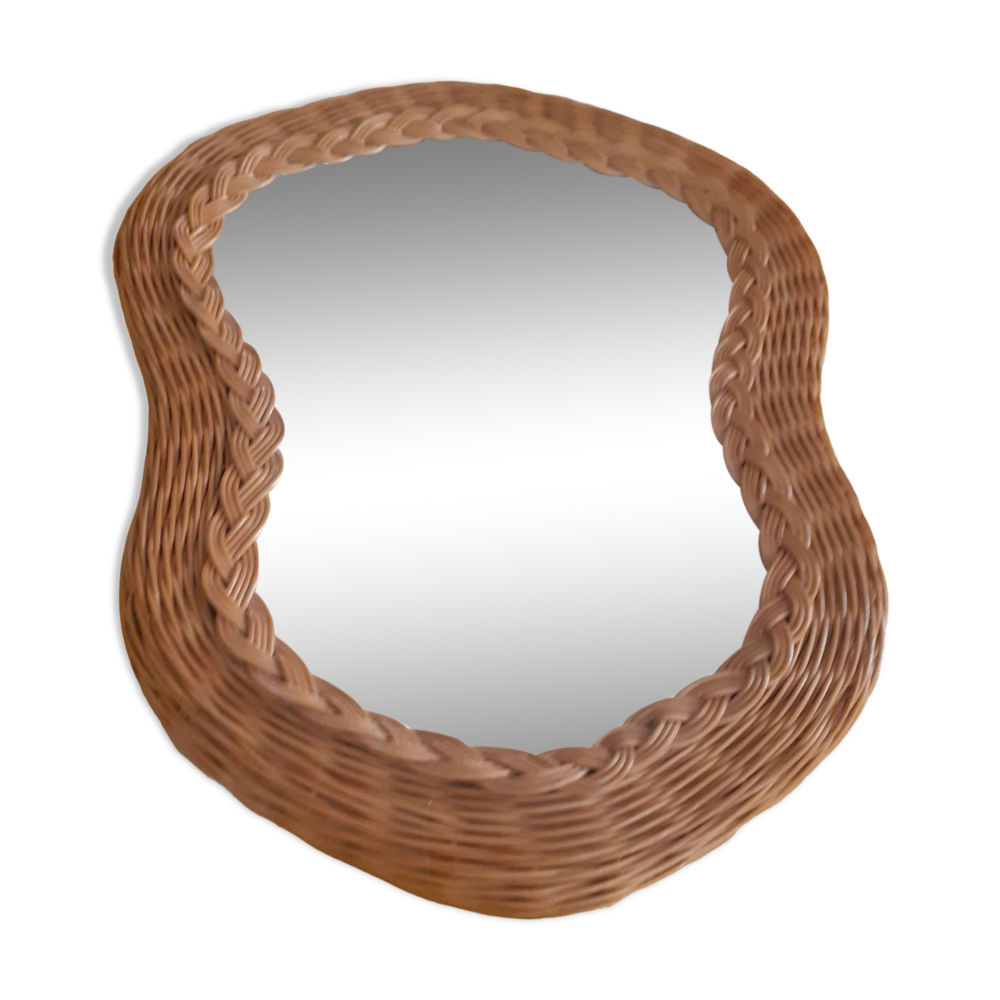 Rattan mirror, bean shape.