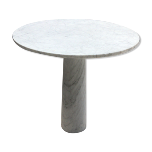 Table a manger en marbre