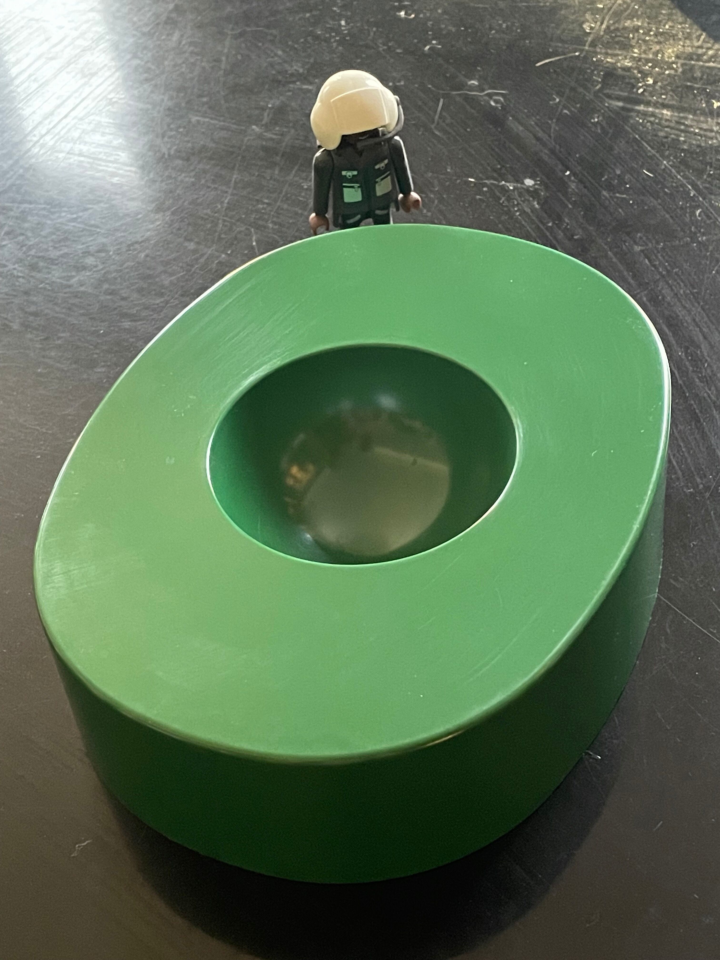 Empty pocket/ashtray o by Giorgio Soavi for Olivetti