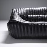 Stunning Sandra sofa in new black leather by Annie Hieronimus for Cinna France