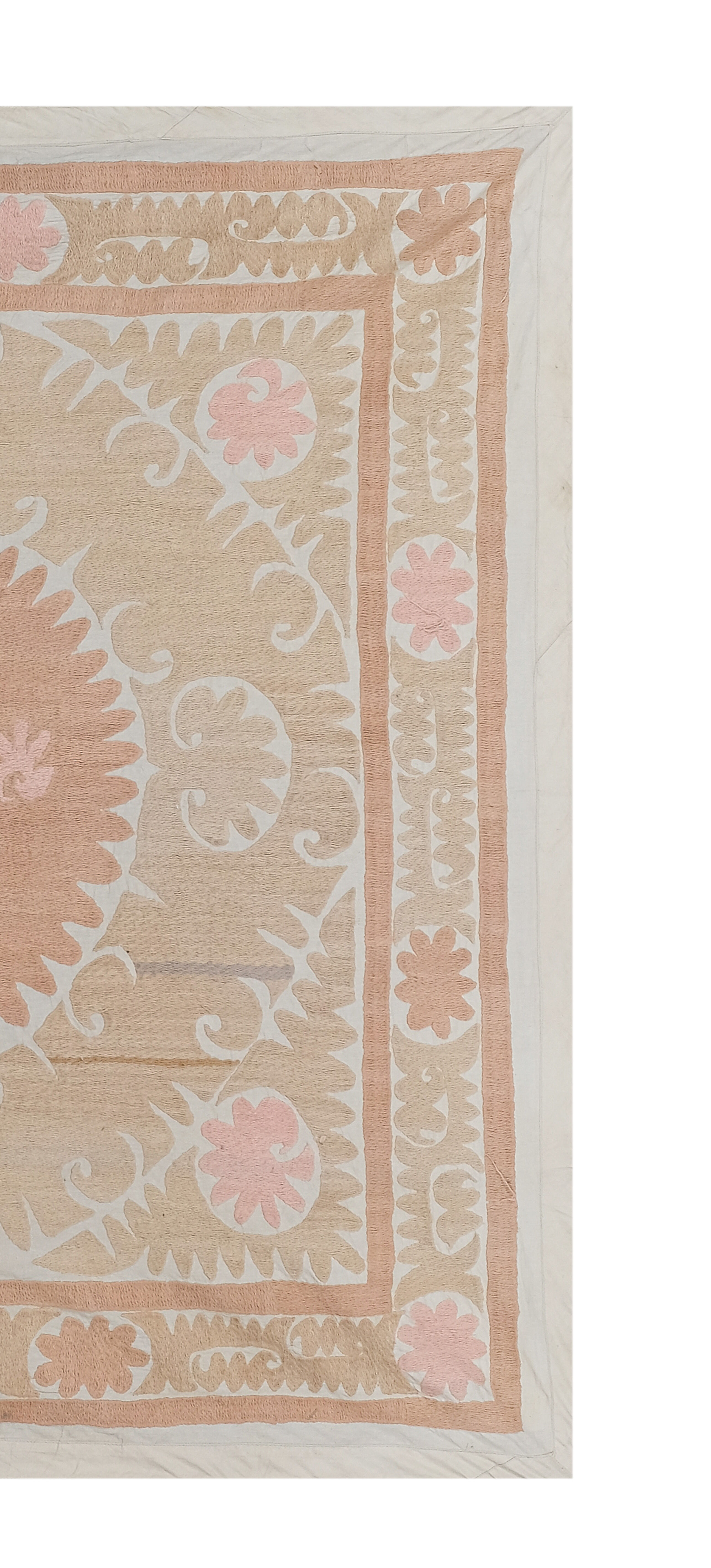 Suzani tapestry 135x137 cm