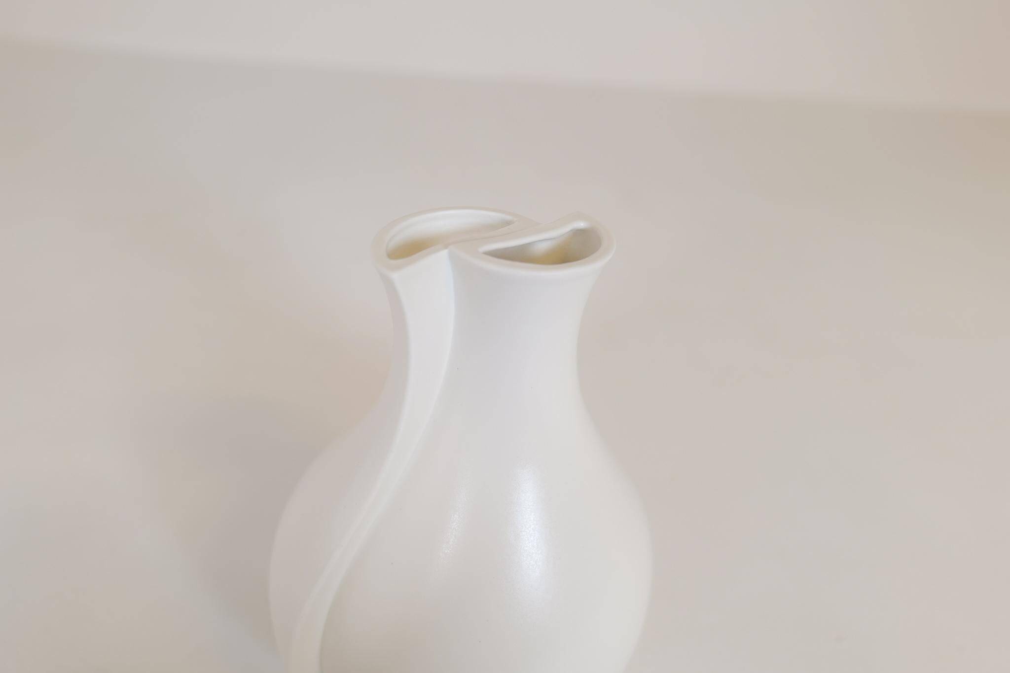 Mid-century modern ceramic vase "Surrea" by Wilhelm Kåge, Gustavsberg, Sweden, 1950s.