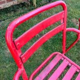 Anciennes chaises de jardin en métal