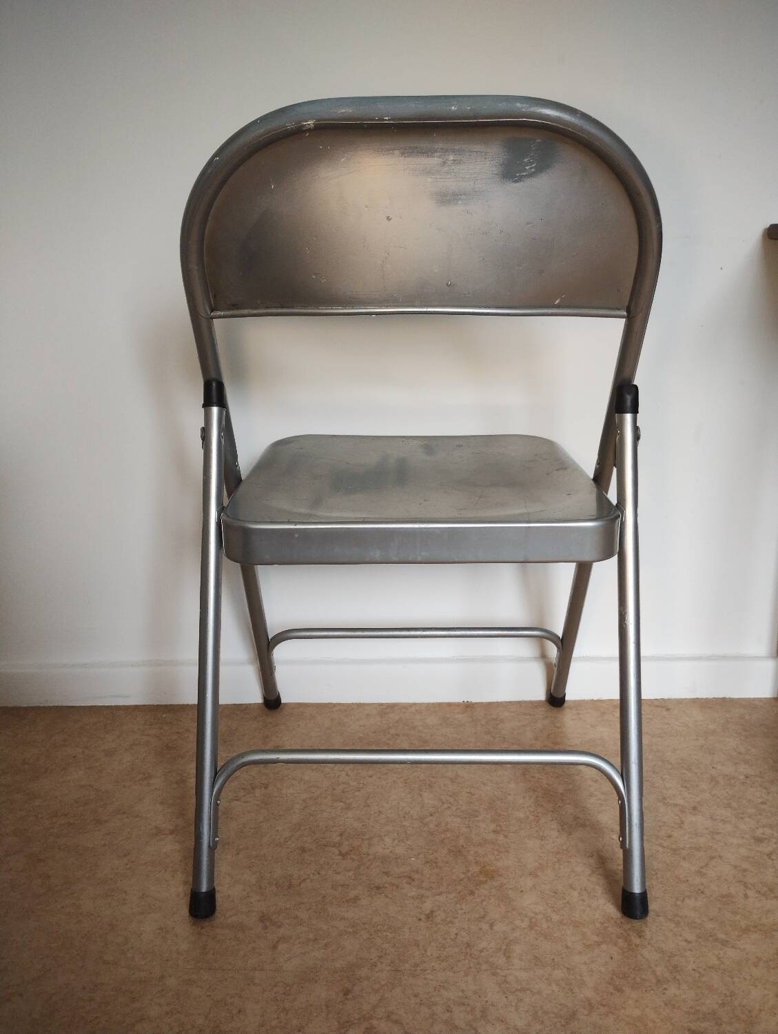 Industrial folding chair
