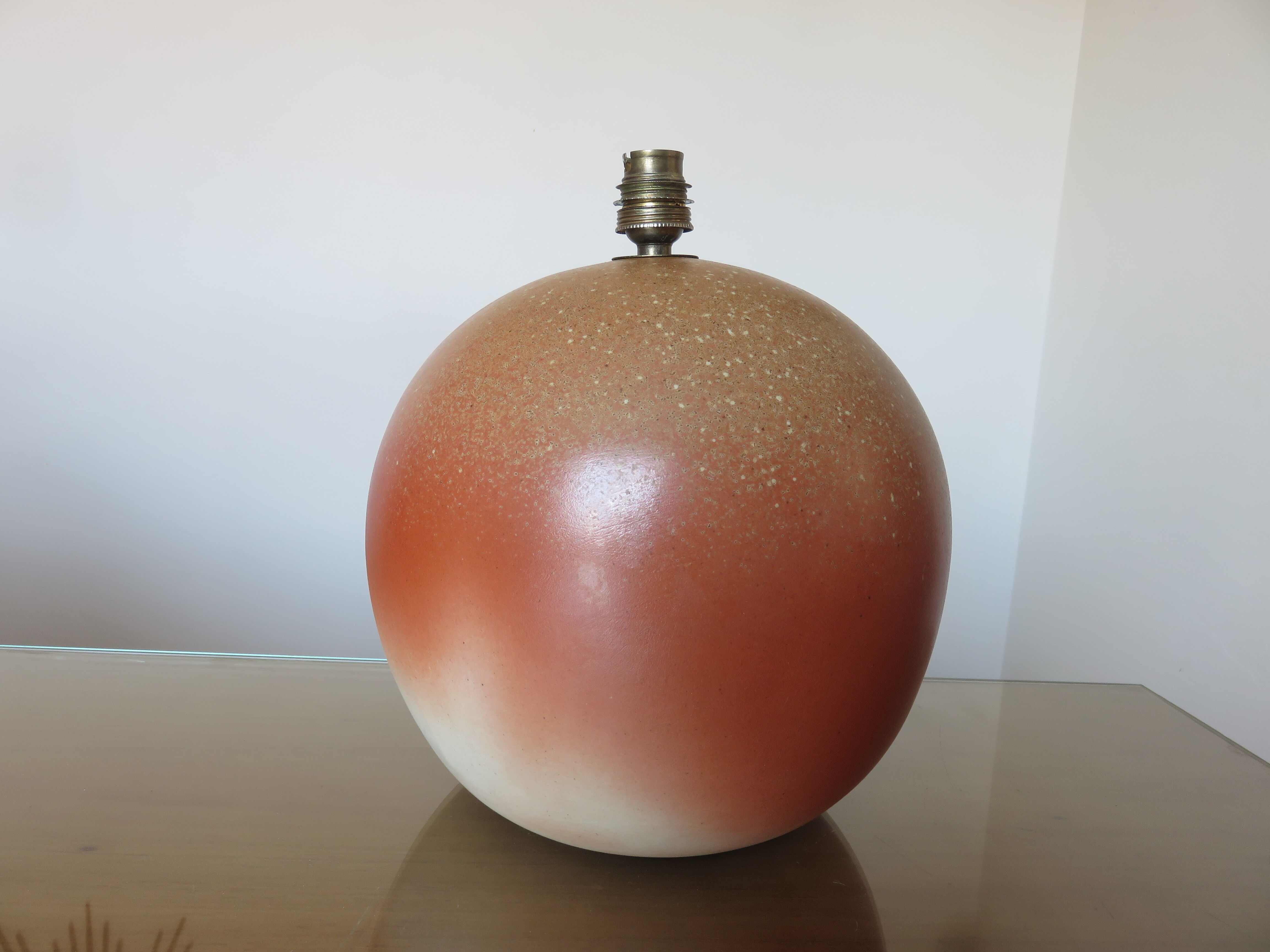 Ceramic ball lamp from the 1950s and 1960s.