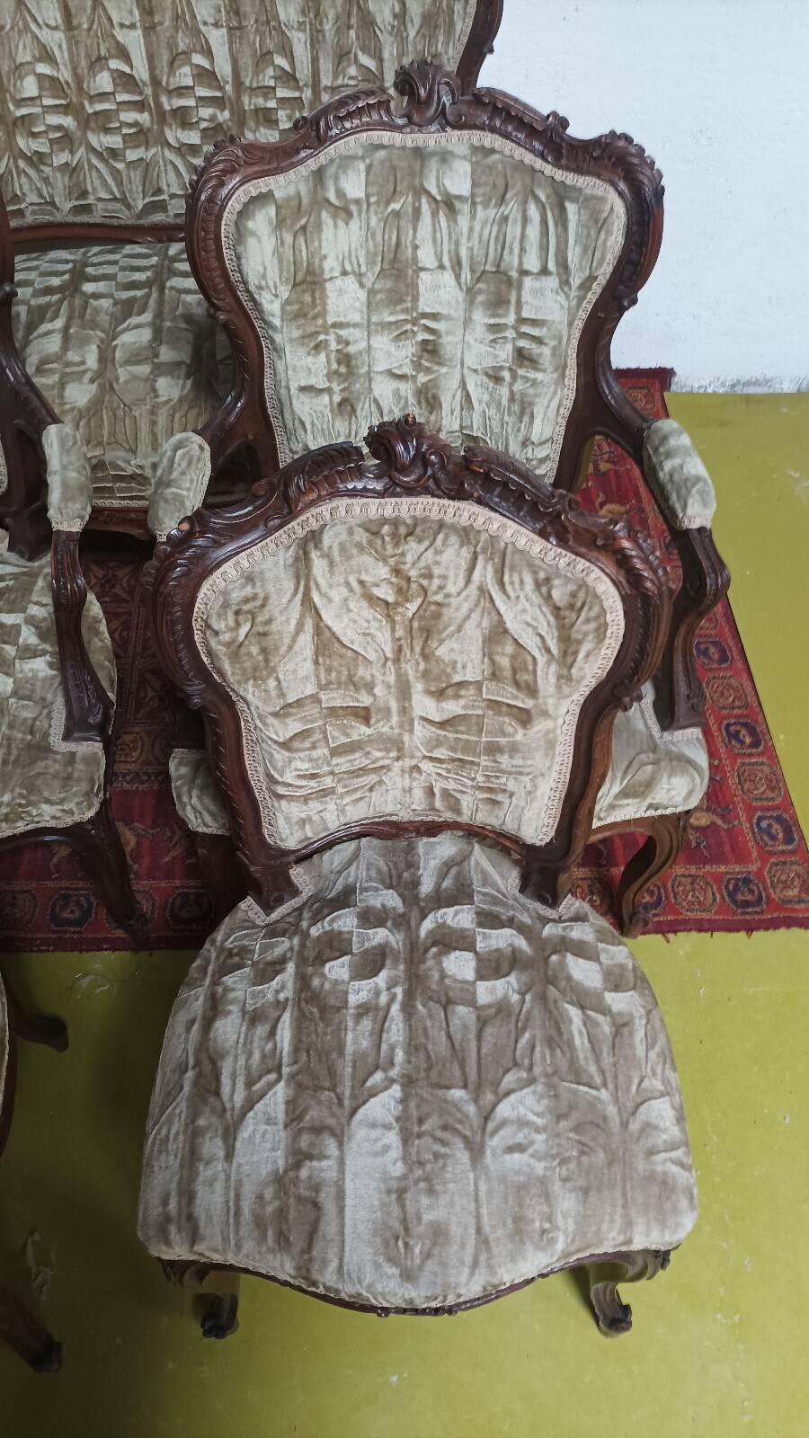 Rococo salon set in walnut, 19th century