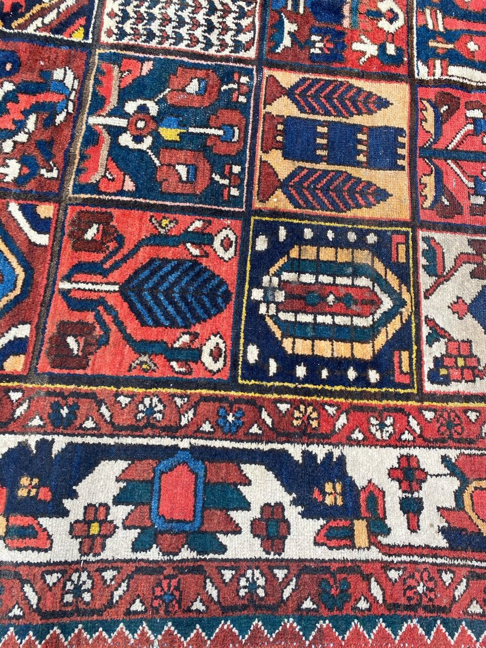 Persian carpet Bakhtiar 222x302