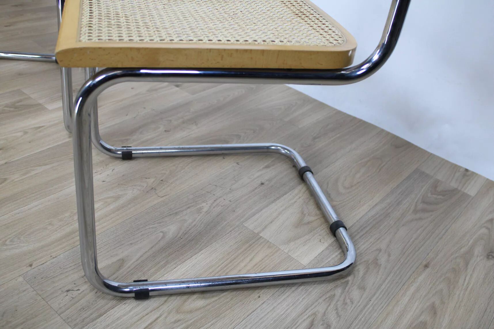 Lot de 6 chaises Cesca B32 d'après Marcel Breuer, Italie