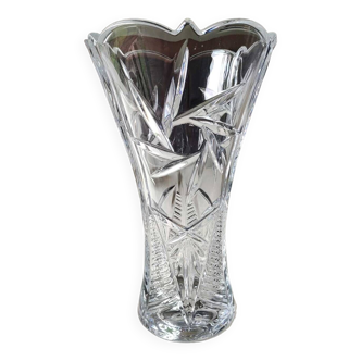 Vase en cristal de Bohème taillé. Motifs croisillons/Étoilés/Feuillagés. Stylé Boho-Chic. Haut 24,5 cm