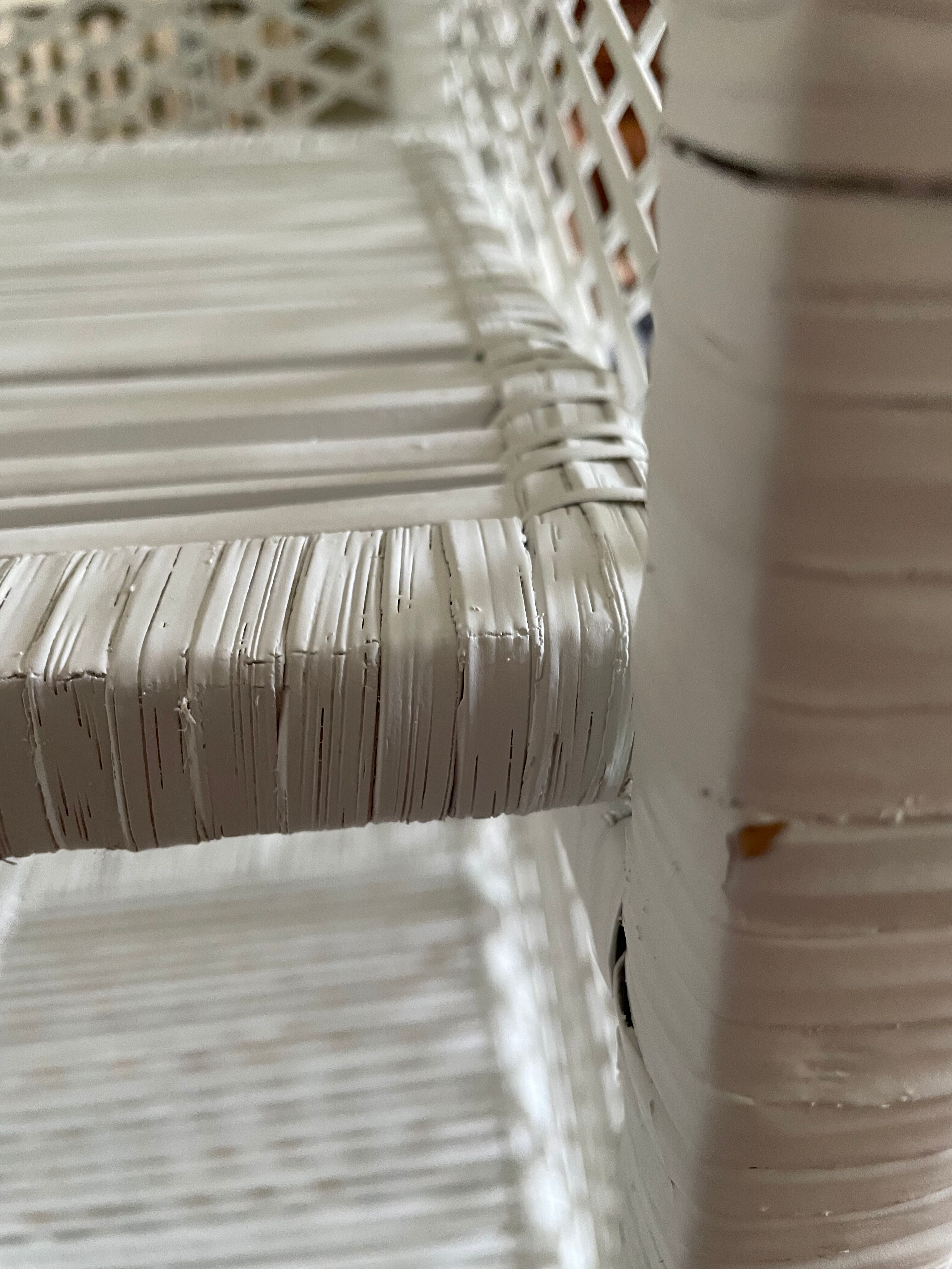 Etagère bibliothèque blanche en bambou et rotin