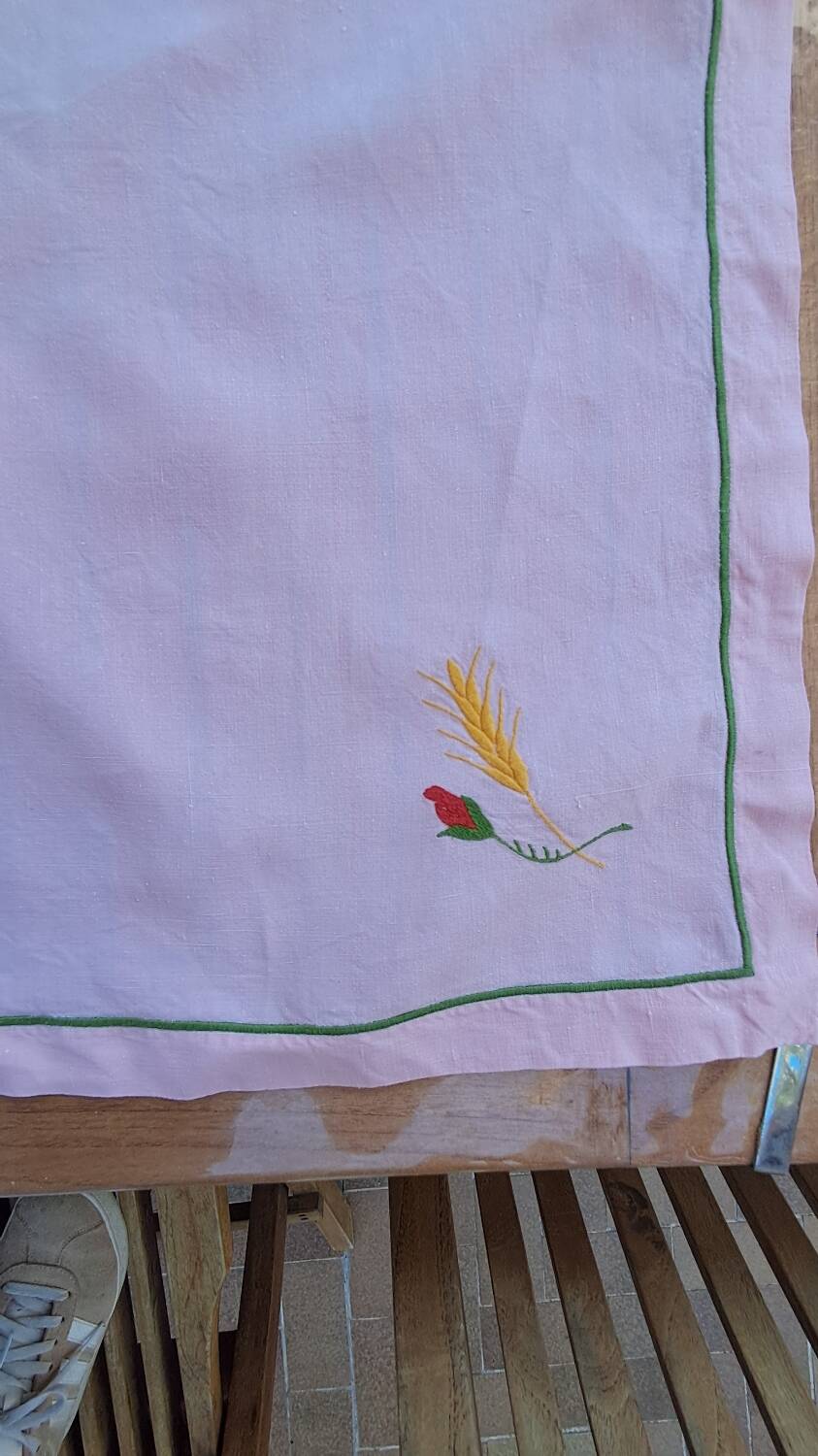 Square tablecloth