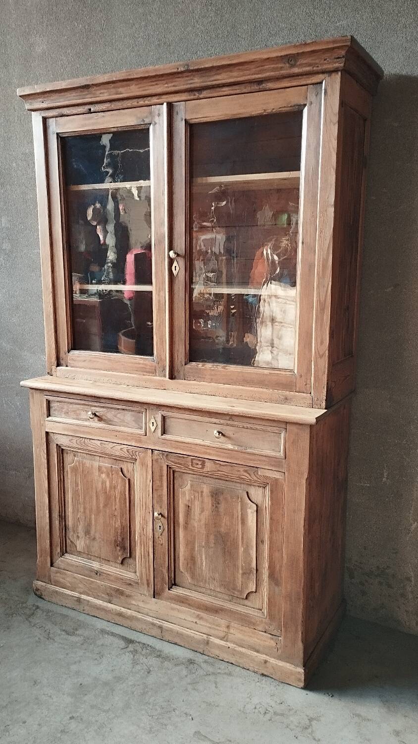 Buffet deux corps , vaisselier