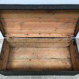 Matte black curved trunk