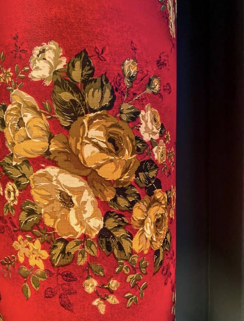 Floor lamp with floral shade 70