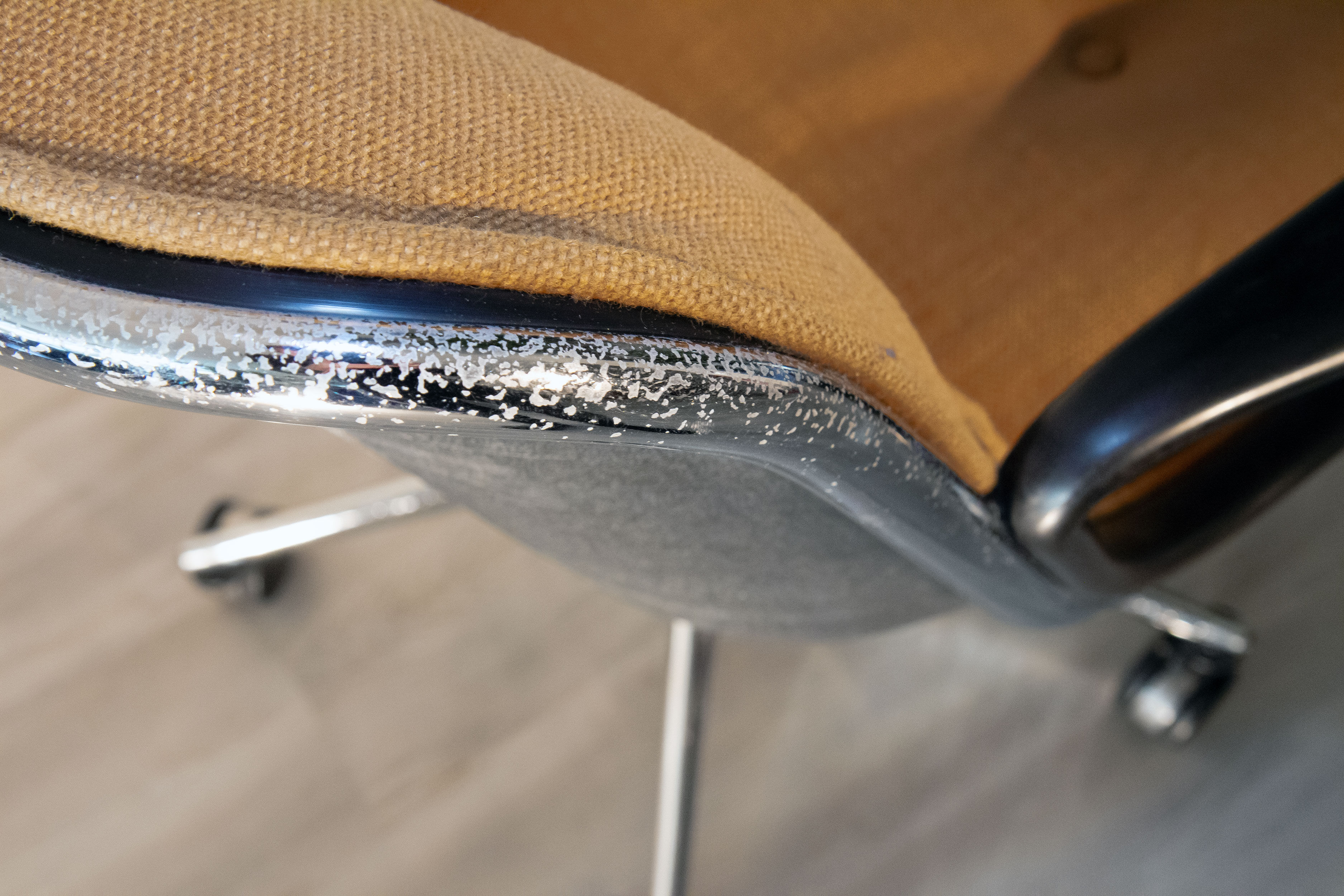 Executive Chair by Charles Pollock for Knoll International