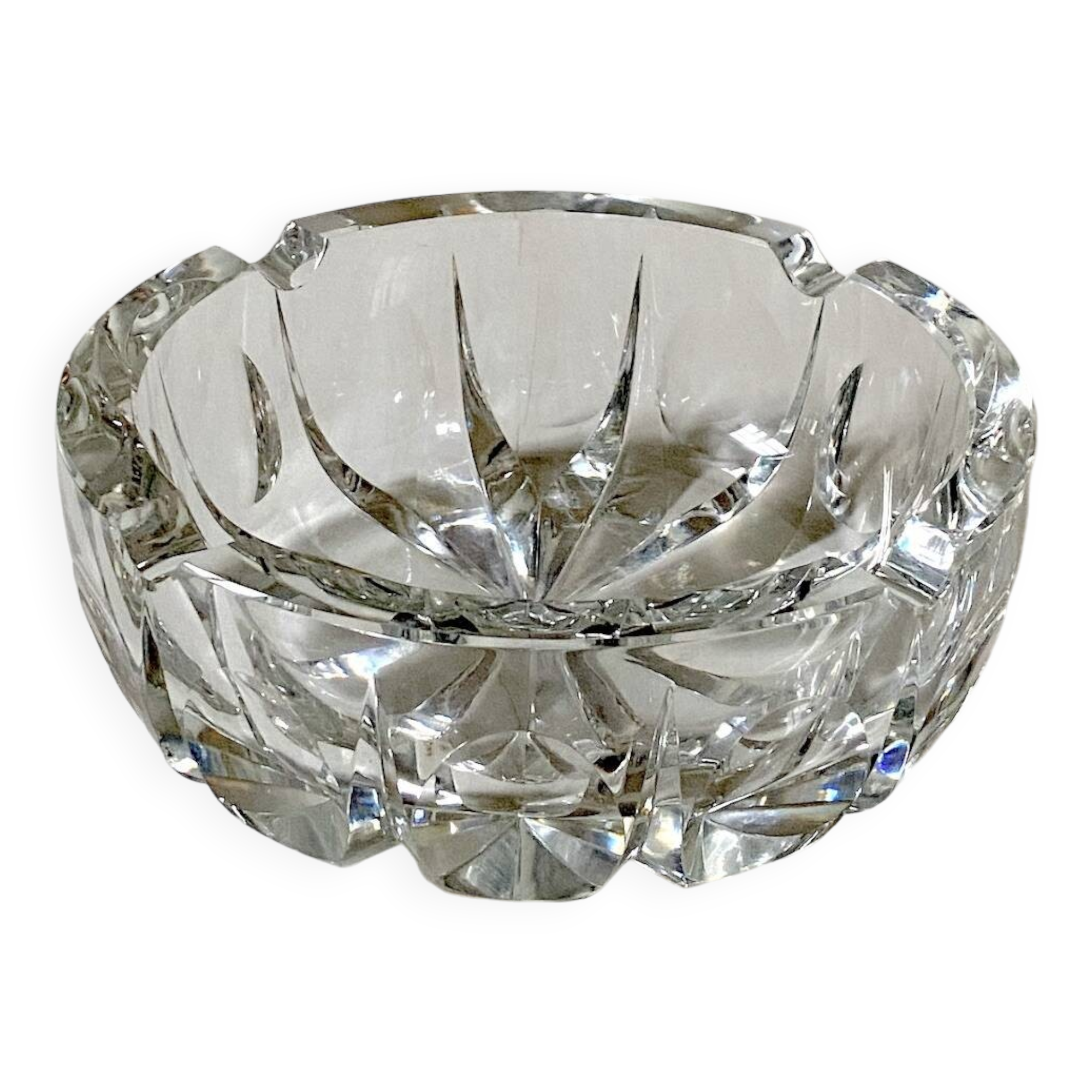 Large Saint Louis crystal pocket emptier or ashtray, ambassador model