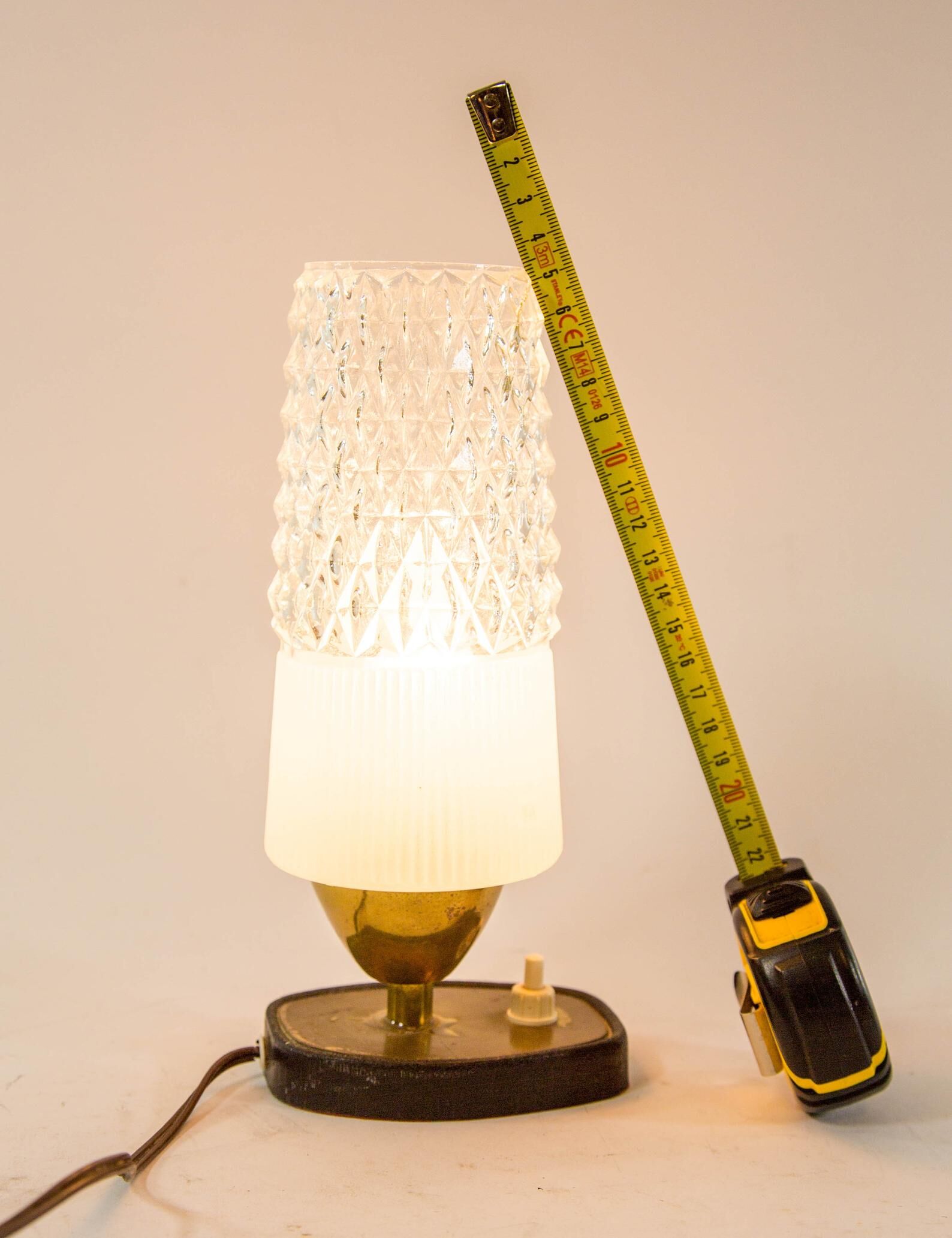 Table lamp