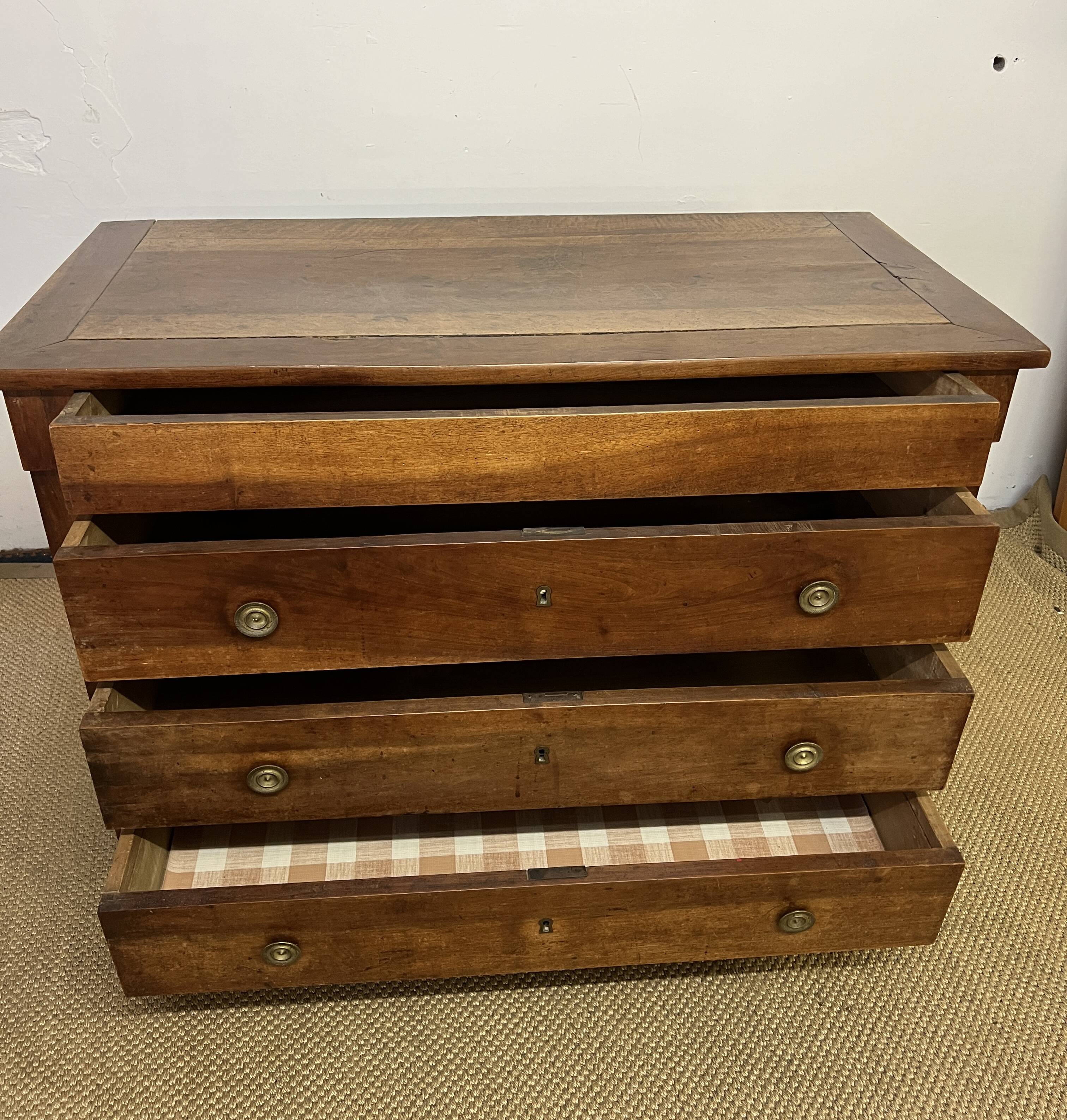 Commode en bois Louis Philippe du 19è siècle