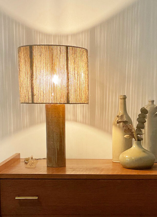Lampe en grès et fil de jute