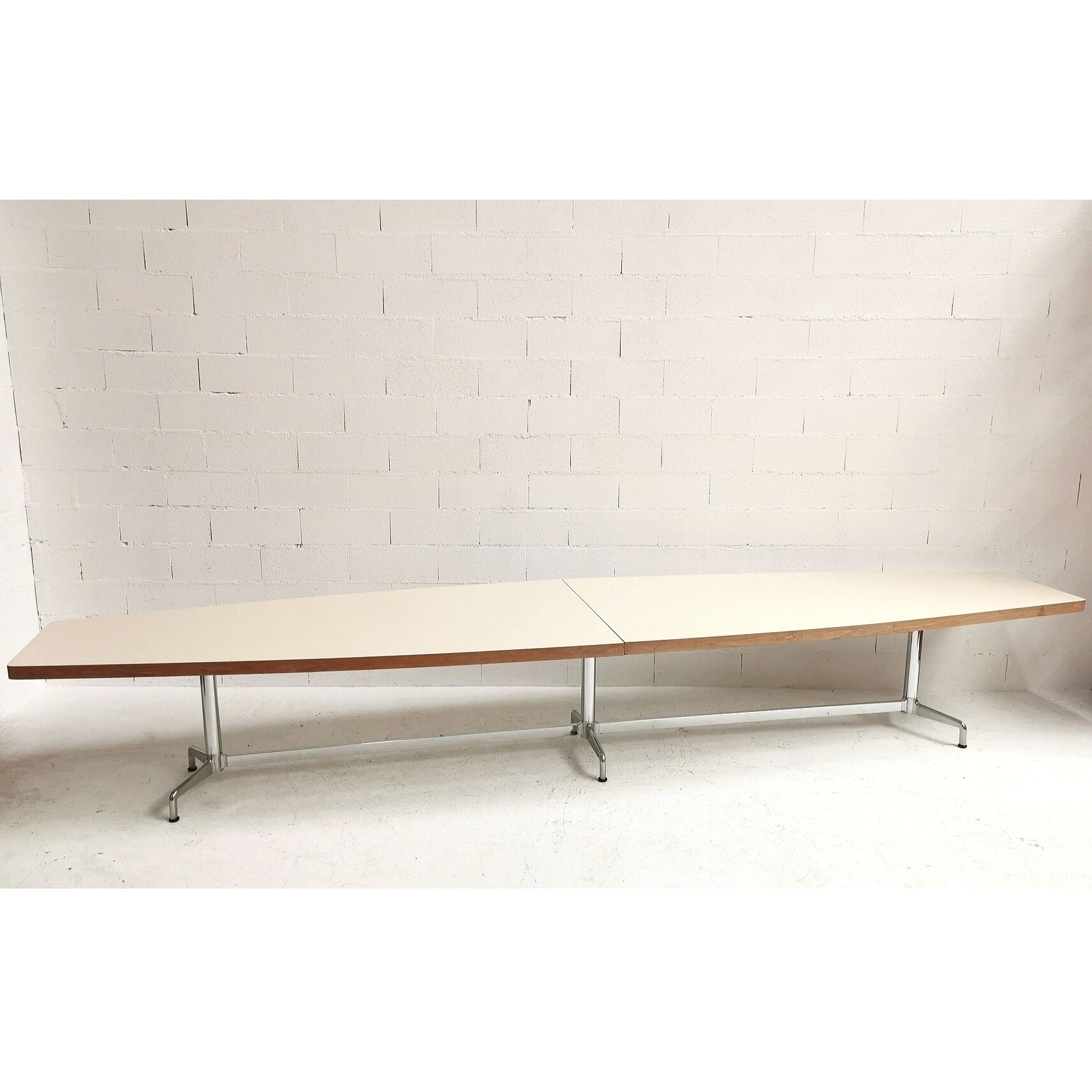 Oval table lecture by Giancarlo Piretti, Anonima Castelli, 1970