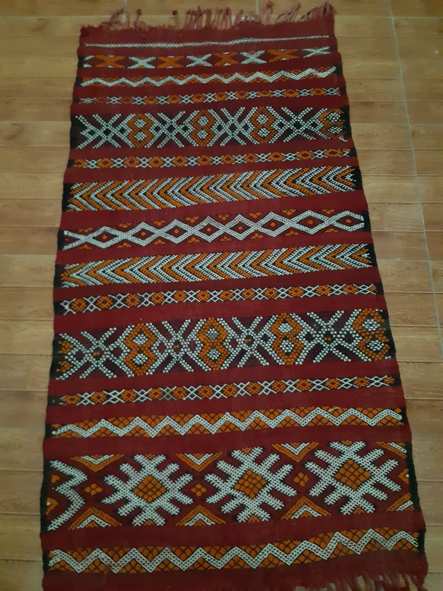 Tapis kilim rouge berbère 147×78